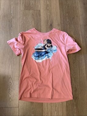 Pink Graphic Tee with Sneaker Water Splash Print Nike kids xl